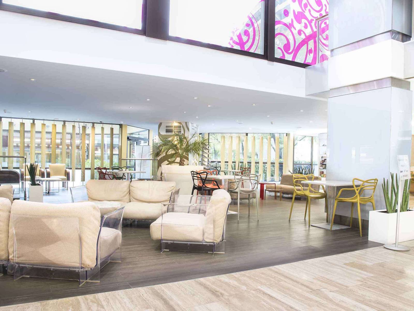 Hotel Mercure Paris Centre Tour Eiffel — photo 2