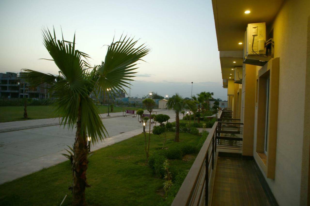 Kansal Anandam suites Vrindavan — photo 4
