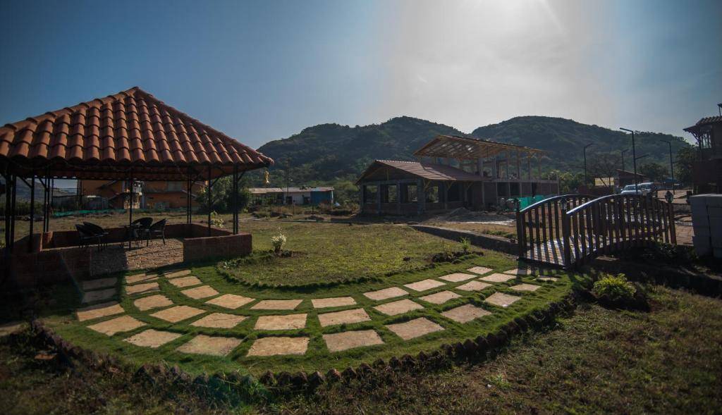 Mastiff Grand La Villae Lonavala — photo 5