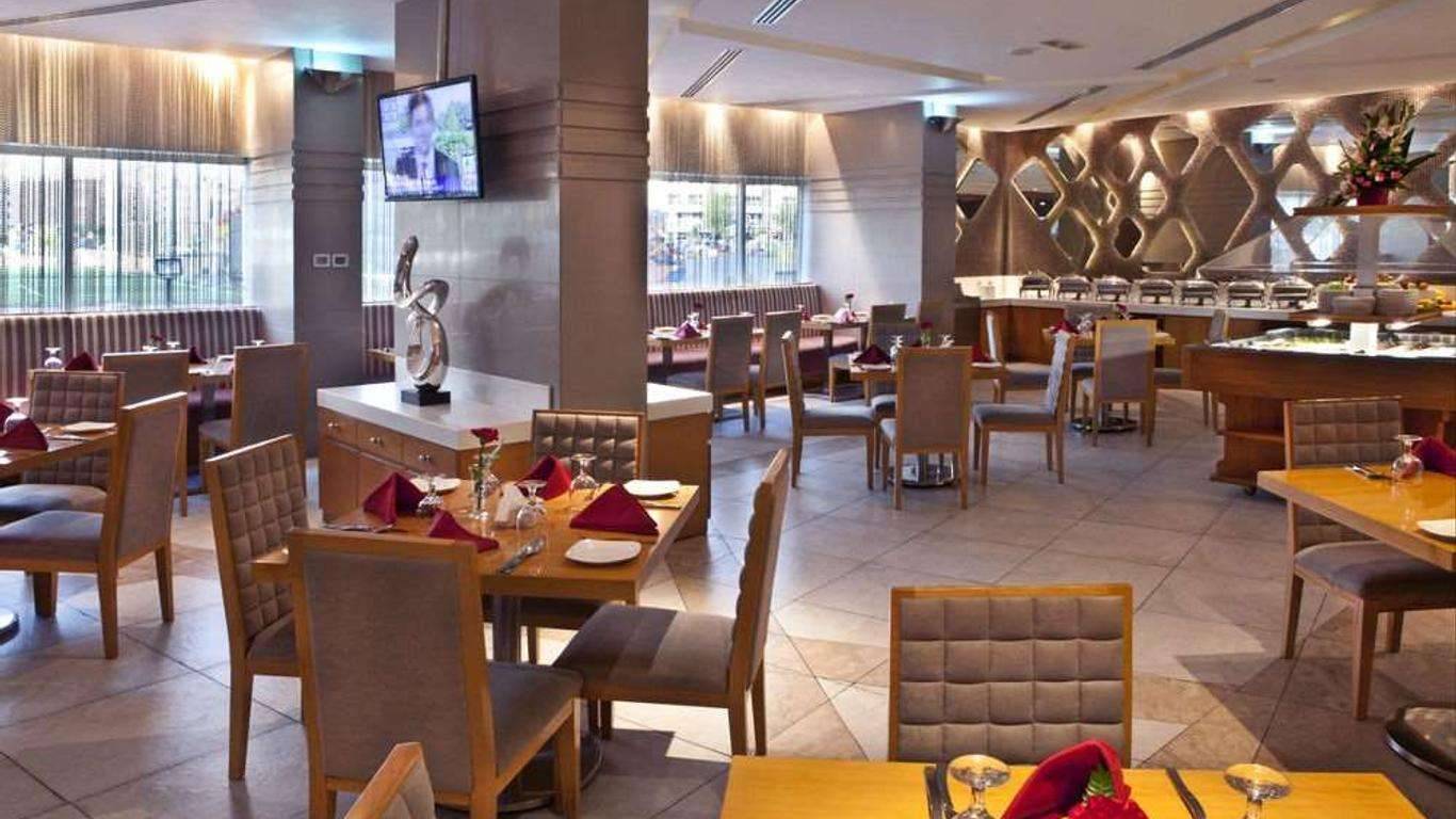 Landmark Grand Hotel — photo 5