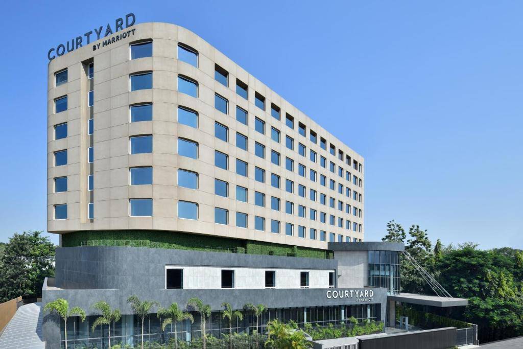 Courtyard by Marriott Nashik — photo 1