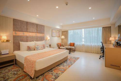 Grand Mercure Vadodara Surya Palace — photo 2