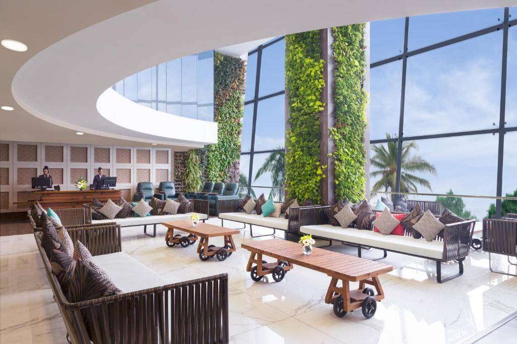 Regenta Central Hotel & Convention Centre — photo 1