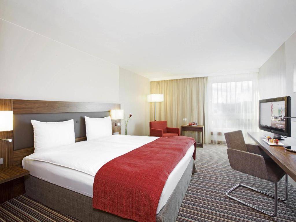 Mövenpick Hotel Zurich Airport — photo 5