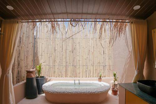 The VanVeda Resort By Nirvana — photo 3