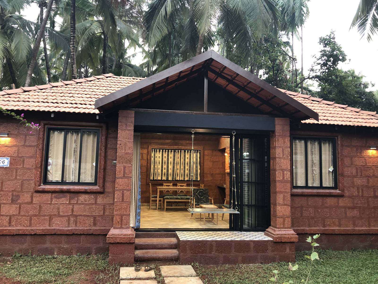 Hotel West Coast, Nagaon Alibaug — photo 2