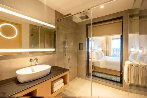 Radisson Resort Hatgad Saputara — photo 3