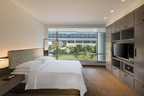Andaz Delhi, by Hyatt — photo 2
