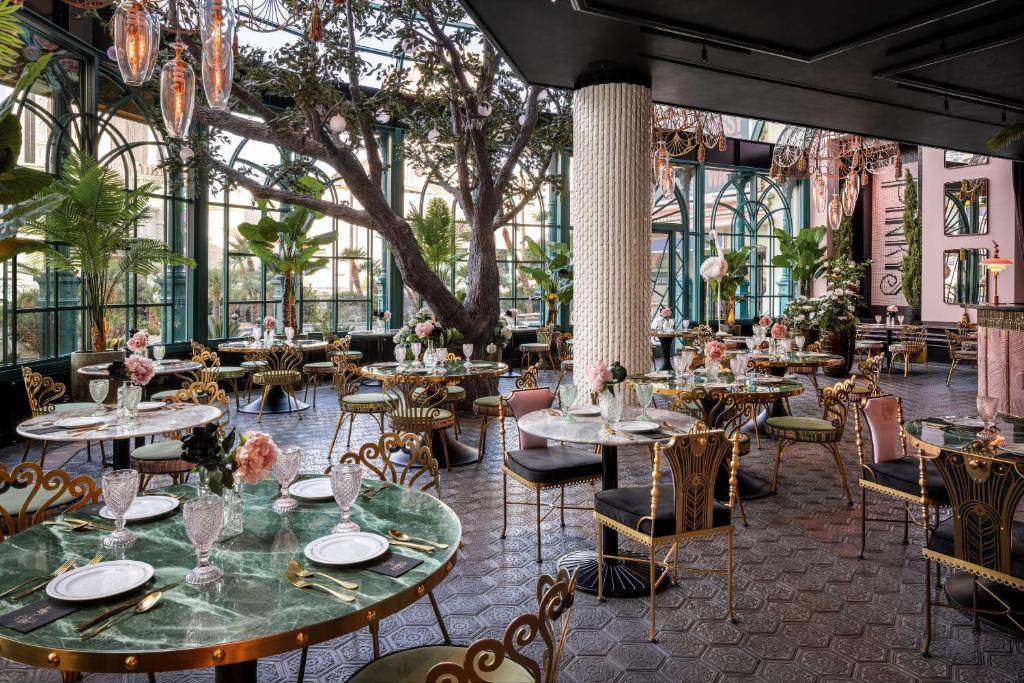 Flamingo Las Vegas Hotel & Casino — photo 4