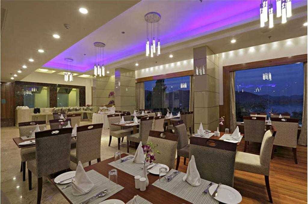 Regenta Central Jal Mahal, Jaipur