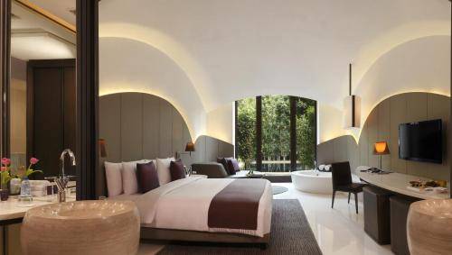 The Roseate, New Delhi — photo 2