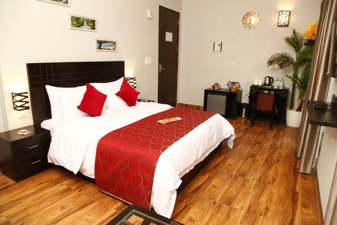 Kansal Anandam suites Vrindavan — photo 3